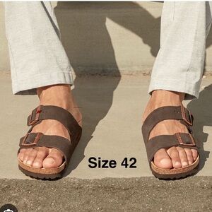 Men's Birkenstocks Mocca suede Arizona-Soft bed sandals-NEW!!